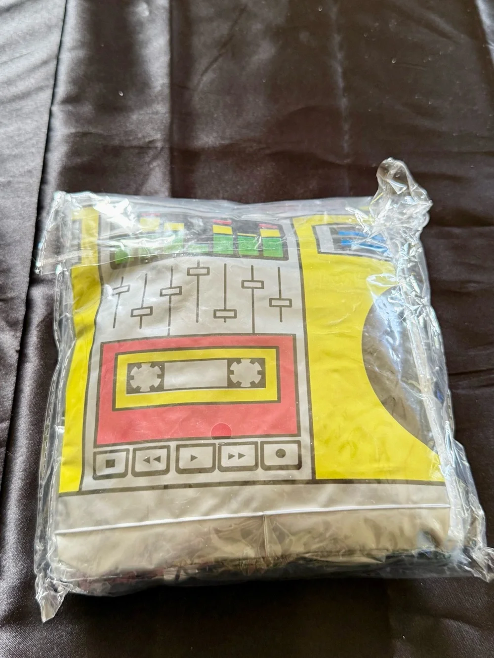 NIB Oriental Trading Comp Inflatable Blow Up - 1980s Style Stereo Cassette Radio